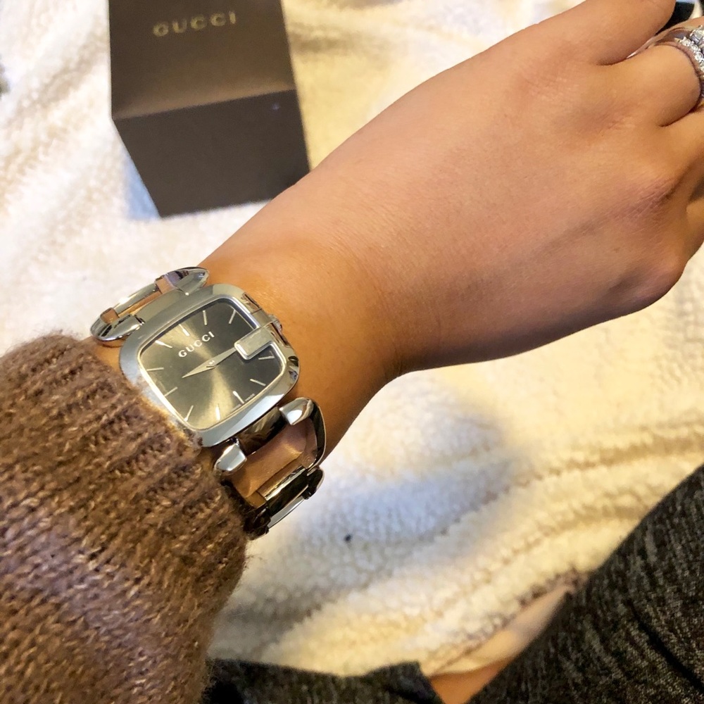 Authentic Gucci Fashionable Watch Bracelet